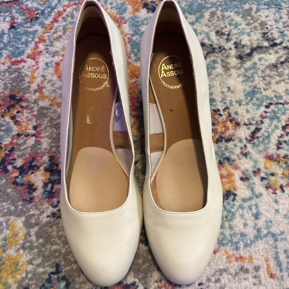 André Assous Featherweights Wedge Dress Shoes. Sz 10